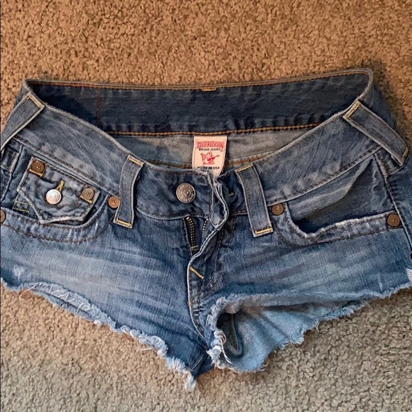 True Religion shorts - Picture 1 of 4